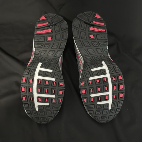 Women's Brand New Niki Tennis Shoe - Picture 2 of 5